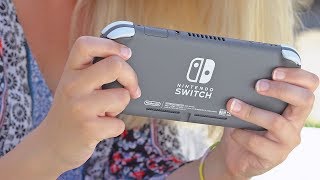 What It’s Like To Play The New Nintendo Switch Lite (Hands On) | Raymond Strazdas