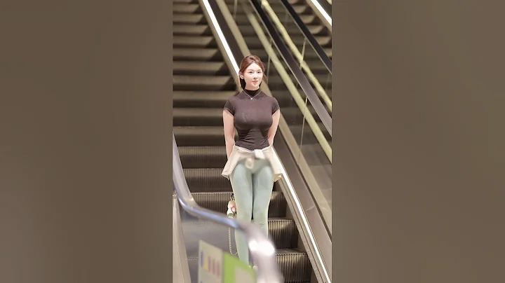 beautiful girl street fashion outfits style #tiktok #chinesefashion #mejoresstreetfashion #shorts