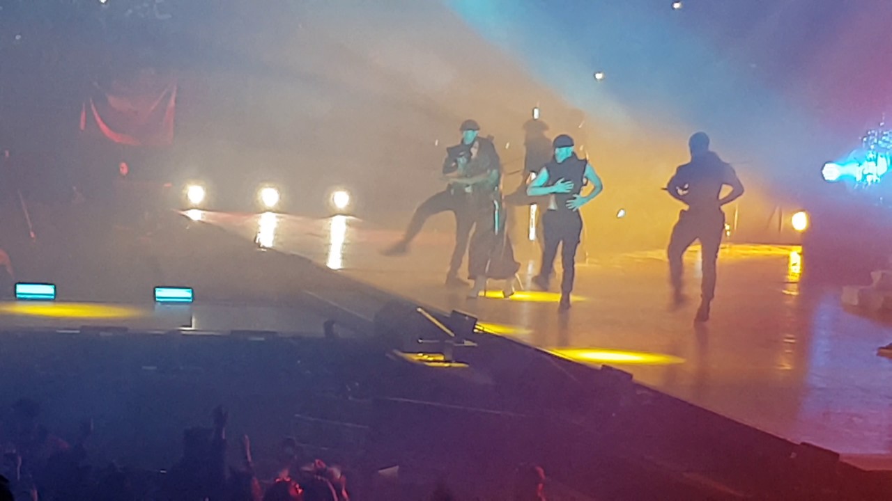 Ariana Grande - Problem / Into You 03/07/2017 #DangerousWomanTour @ Movistar Arena. Chile