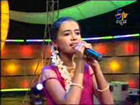 Toredu Jeevisabahude Manasa grampurohit in Yede Thumbi       Haadidenu 1wmv