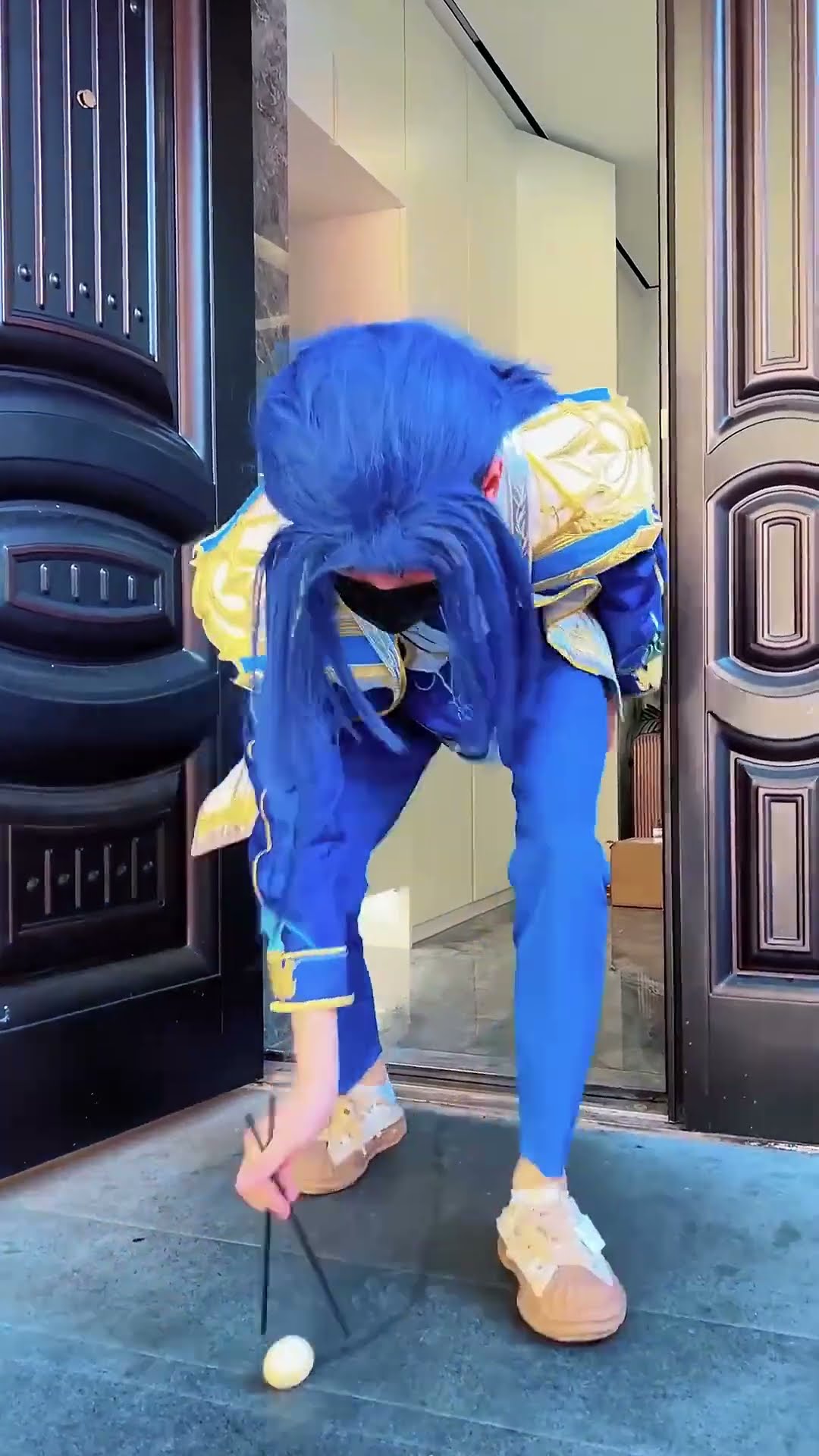 唐三笨笨的，鸡蛋都夹不起来！#斗罗大陆 #唐三 #小舞 #唐舞桐