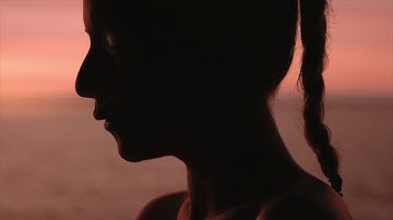 iamamiwhoami; tap your glass