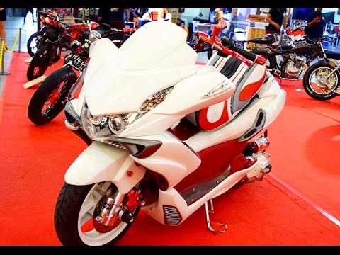 Modifikasi Honda PCX  Custom Bobber Style Full Aksesoris  