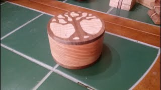 Making a Simple Scroll Saw Box with an Inlayed Top