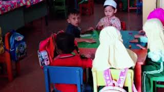 Belajar buat bola di sekolah tk ...