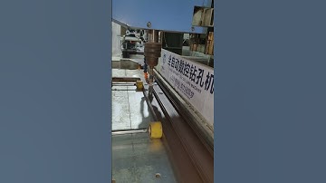 The anti-theft screen window guardrail was actually punched by an automatic punching machine!