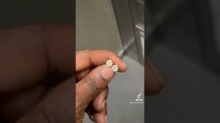 Clarity is key 🔑 VS QUALITY FLOWER CLUSTER EARRING HEARTBREAKING 💎 $1,250 SET IN ROSE GOLD 🏆