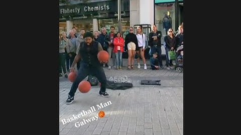 This Guys Juggling Skills Are Amazing 🤯! #viral #basketball #juggling