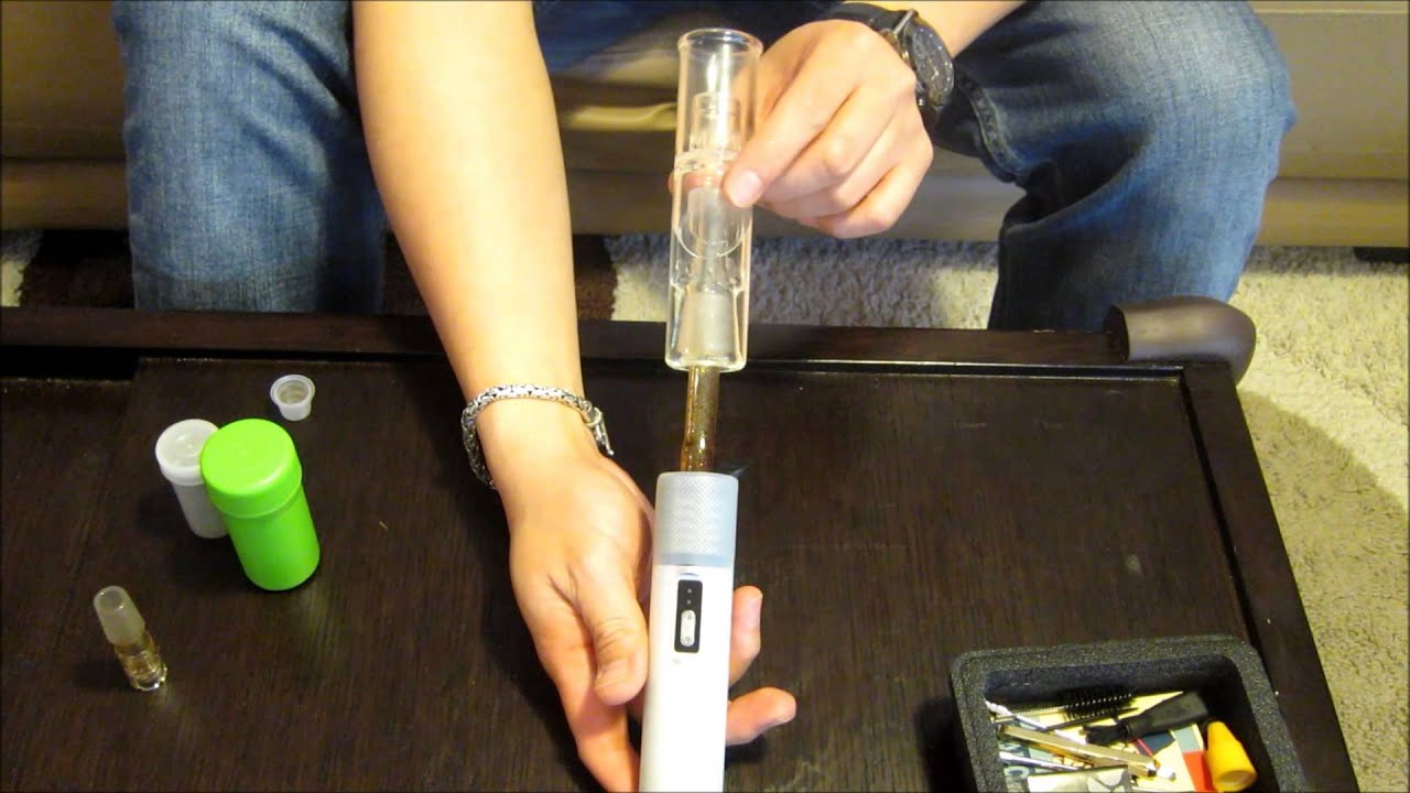 What's inside my vapecase?!?!?!~ Arizer Air, Firefly vaporizer, water tool  part 2