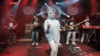 Adelia - Yee Tu Hantu [KARAOKE]