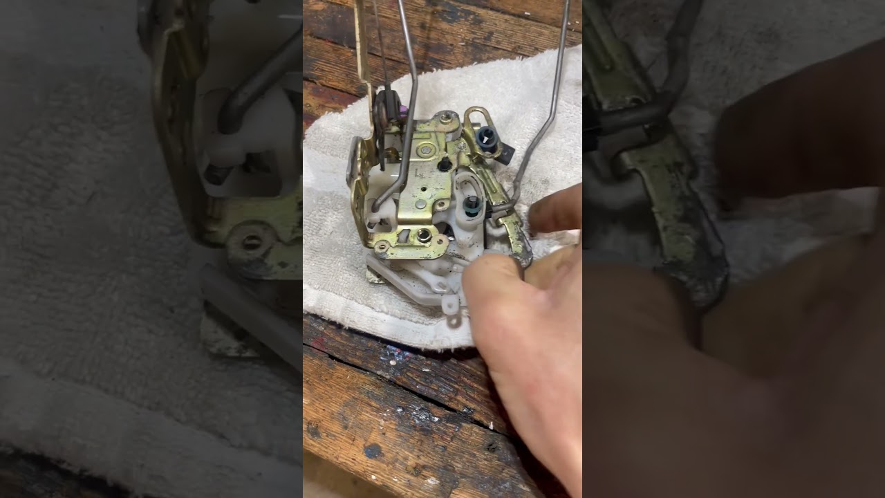 How to fix a door that won’t lock or open on 2002-2005 Honda civic si ep3