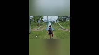 Pulang dari sekolah, melalui jambatan gantung.