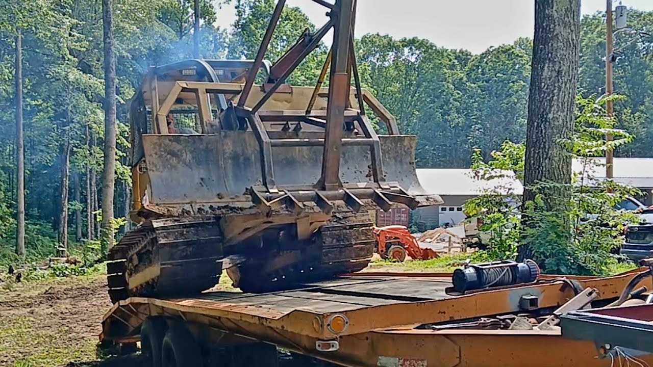 Grapple Dozer Being Handy 