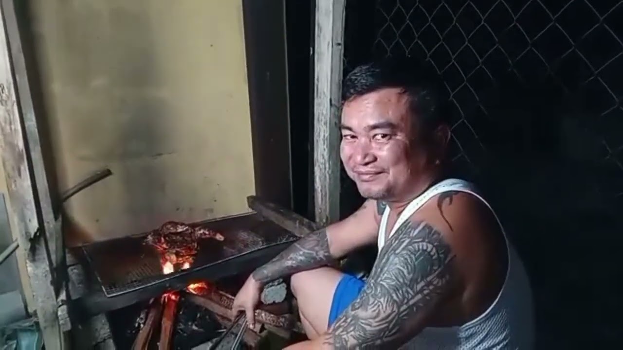 Santai2 Hujung Bilik Sambil Panggang Ayam//Lauk Makan Malam