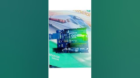Conexión PlatformIO con el Arduino físico