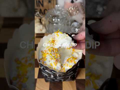 Chase Hoffmanのレシピ: ハロウィンチーズケーキディップ