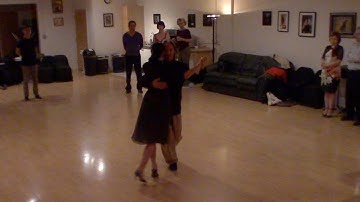 Argentine Tango intermediate class with Miranda: useful elements to dance at milongas