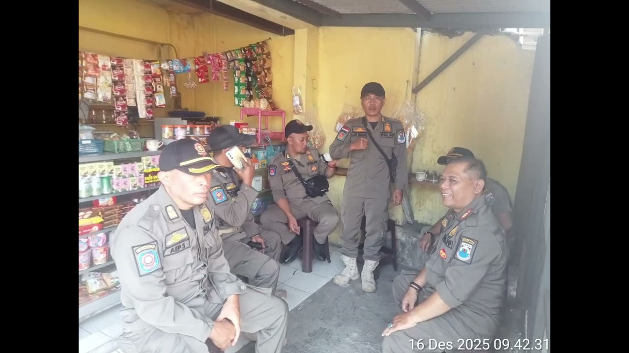 Kegiatan Penertiban Bangunan Liar diatas sungai  di wilayah Kota Cimahi Tahun 2025