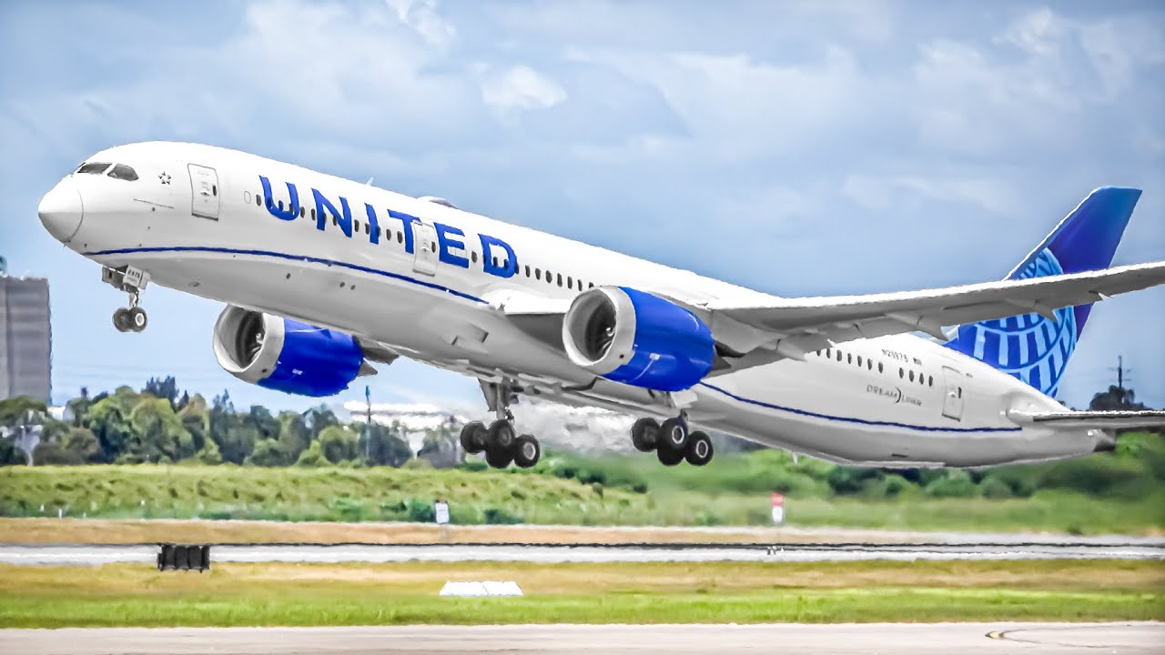 ✈️ 60 CLOSE UP TAKEOFFS on RUNWAY 19R 🇦🇺 Brisbane Airport Plane Spotting Australia [BNE/YBBN]