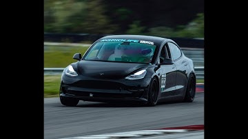 Tesla  Model 3 Performance taking on Gridlife Time Attack