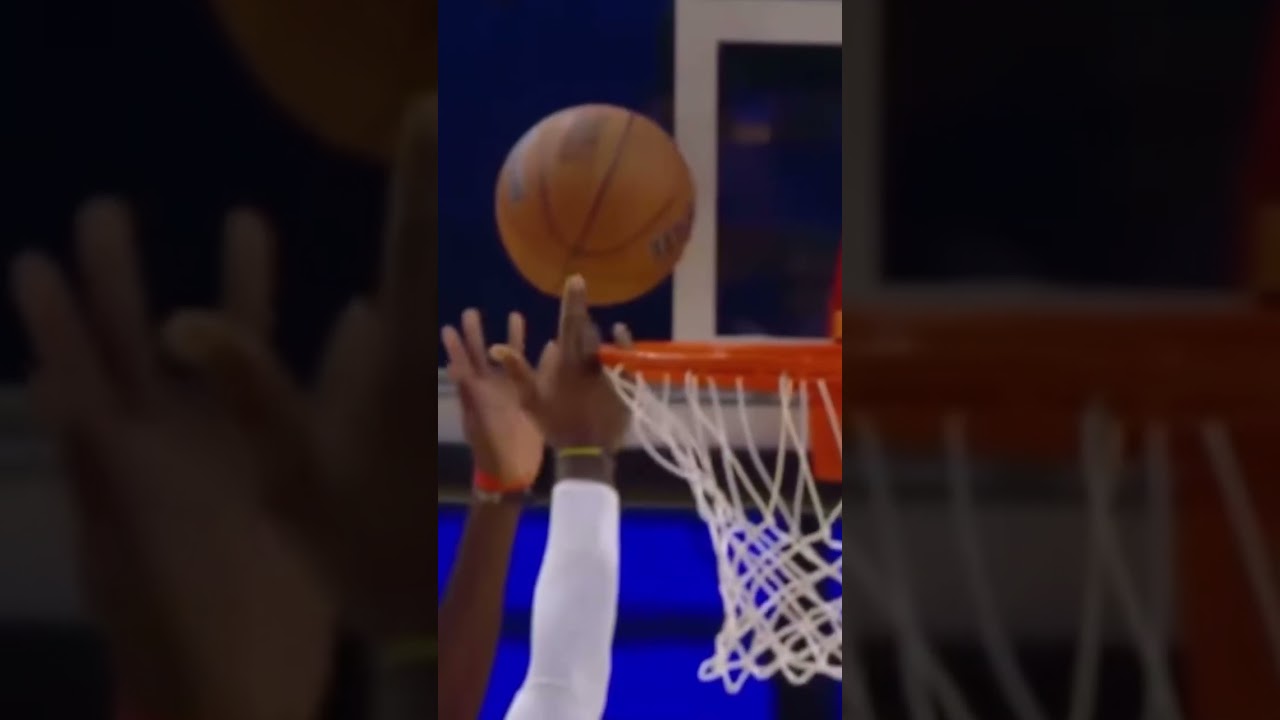 LeBron James leaves NBA All-Star Game with hand injury