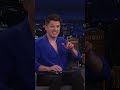 Charlieputh creates an original beat on the spot using a tonight show mug and a spoon shorts