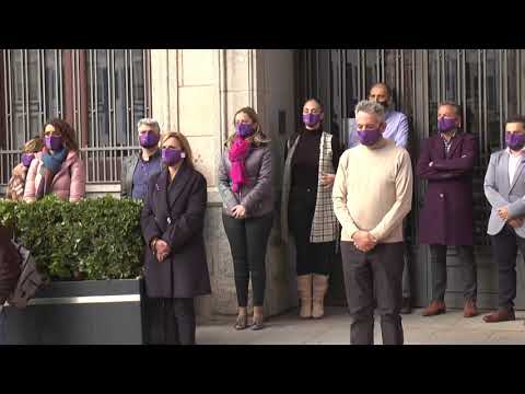 Manifiesto Minuto Silencio Dia Contra Eliminación Violencia Género Noticia Informativos 25/11/2020