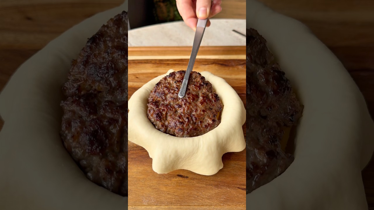 Kapalı burger 🍔 #globalcuisine #food #tarif #recipe #cooking #yemektarifleri #foodie #delicious Kapalı burger 🍔 #globalcuisine #food #tarif #recipe #cooking #yemektarifleri #foodie #delicious