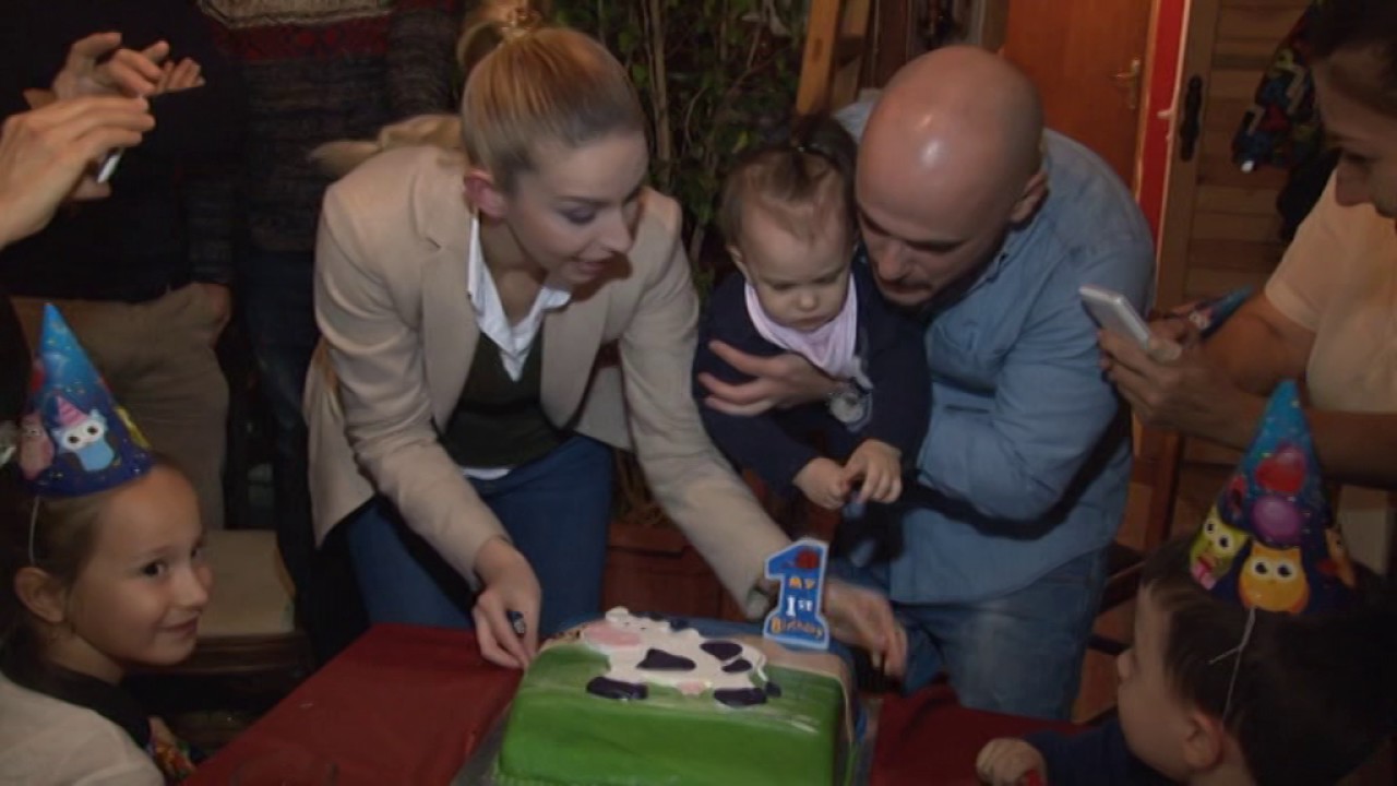 BACKSTAGE -  PRVIOT RODENDEN NA JANA