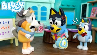 Bluey - Bandit Goes Back To School Episode Pretend Play With Bluey Toys Bunya Toy Town