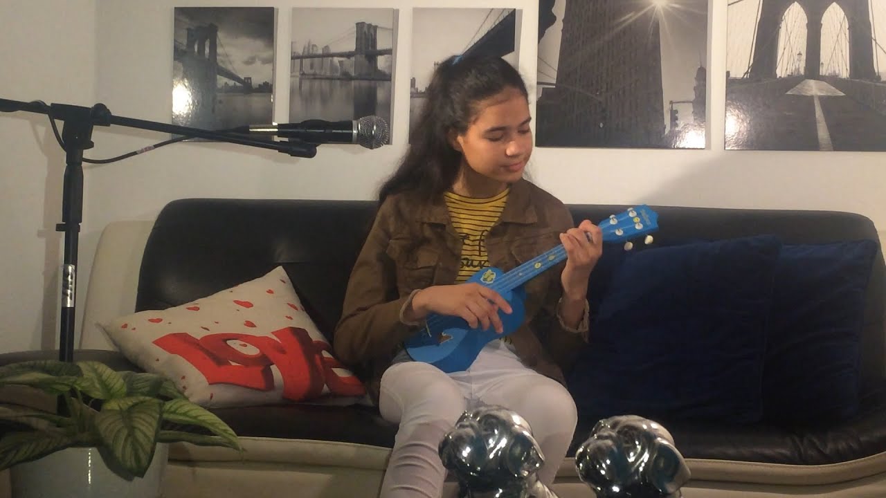 Can't help falling in love -Elvis Presley. ( cover  by Helen  )