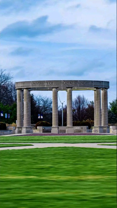 UIS Colonnade Hyperzoom