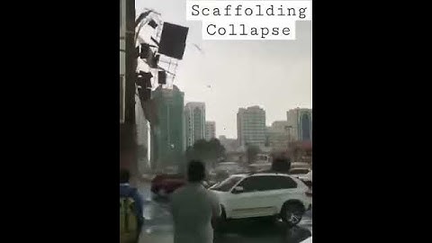 Scaffolding Collapse Due to Wind Force😥 #Shorts