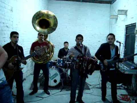 GRUPO ATRAKO - ando bien pedo , el cocaino y el bo...