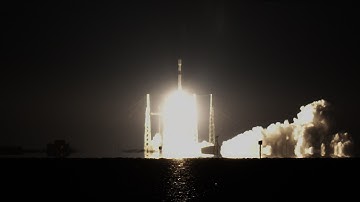 Sonic boom as space rocket returns to land on Earth after launch