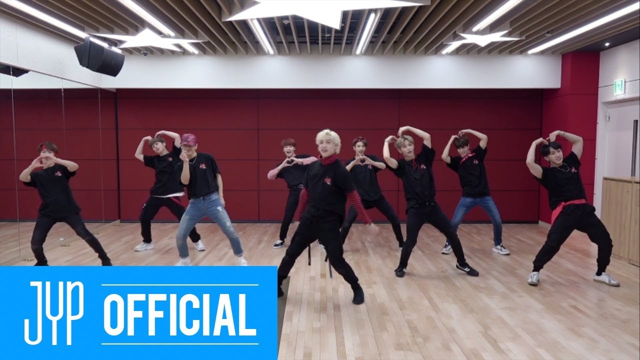 Stray Kids MIROH Dance Practice Video Heart ver