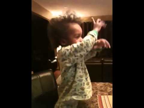 Baby singing Bob Marley - OneLove - YouTube