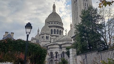 Square Marcel Bleustein Blanchet | Sacré-Cœur | The Basilica of the Sacred Heart of Paris 🇫🇷