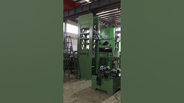 Loading the rubber plate vulcanizing press machines/4 sets rubber plate vulcanizing press delivery