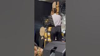 Penyanyi Manado(LONA MAMOH)cover Lagu Beta Seng Marah.