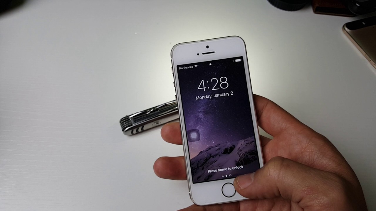 How To Turn ON OFF Flashlight With Shortcut IPhone 5 5s 5c YouTube