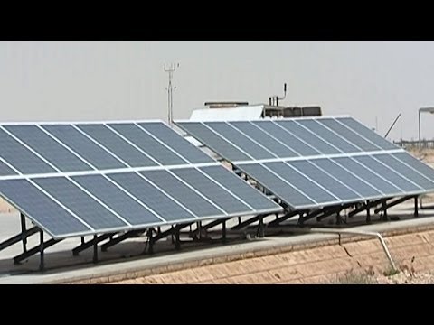 الرمال أحد أبرز عوائق إنتاج الطاقة الشمسية بالسعودية