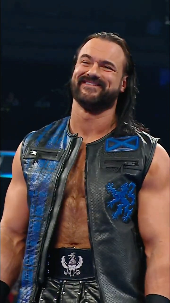 Even Drew McIntyre knew that was a good one ?