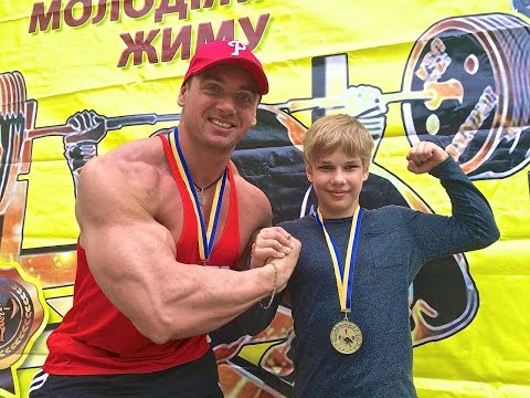 Видео: Соревнования по Молодежному жиму штанги лежа в Киеве 2016 / Youth bench press competition