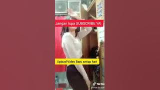 Goyang Jilboob Lagi! Tik Tok : Siti