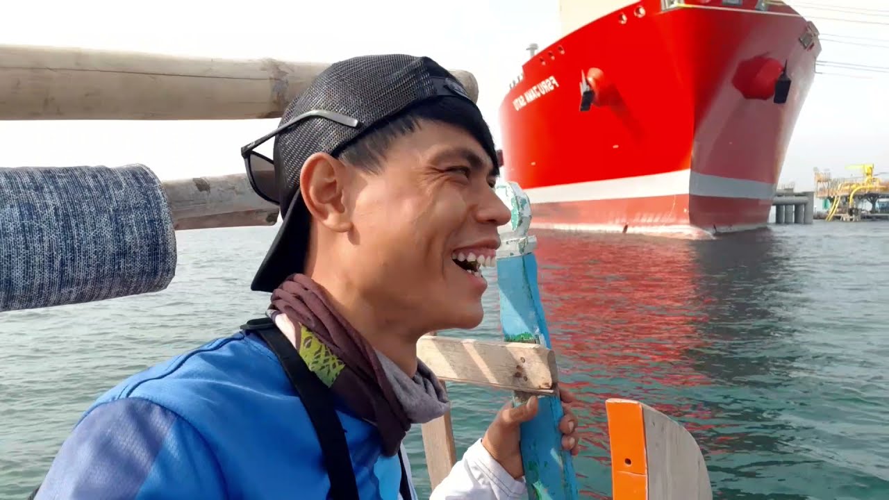 Mancing di laut mayangan subang spot dekat kapal gas !! banyak ikan predator mantappp
