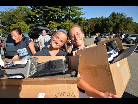Saint Anselm Move-In Day 2014