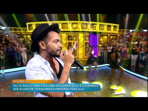 Thiago Brava canta o hit Dona Maria e agita a plateia de Rodrigo Faro