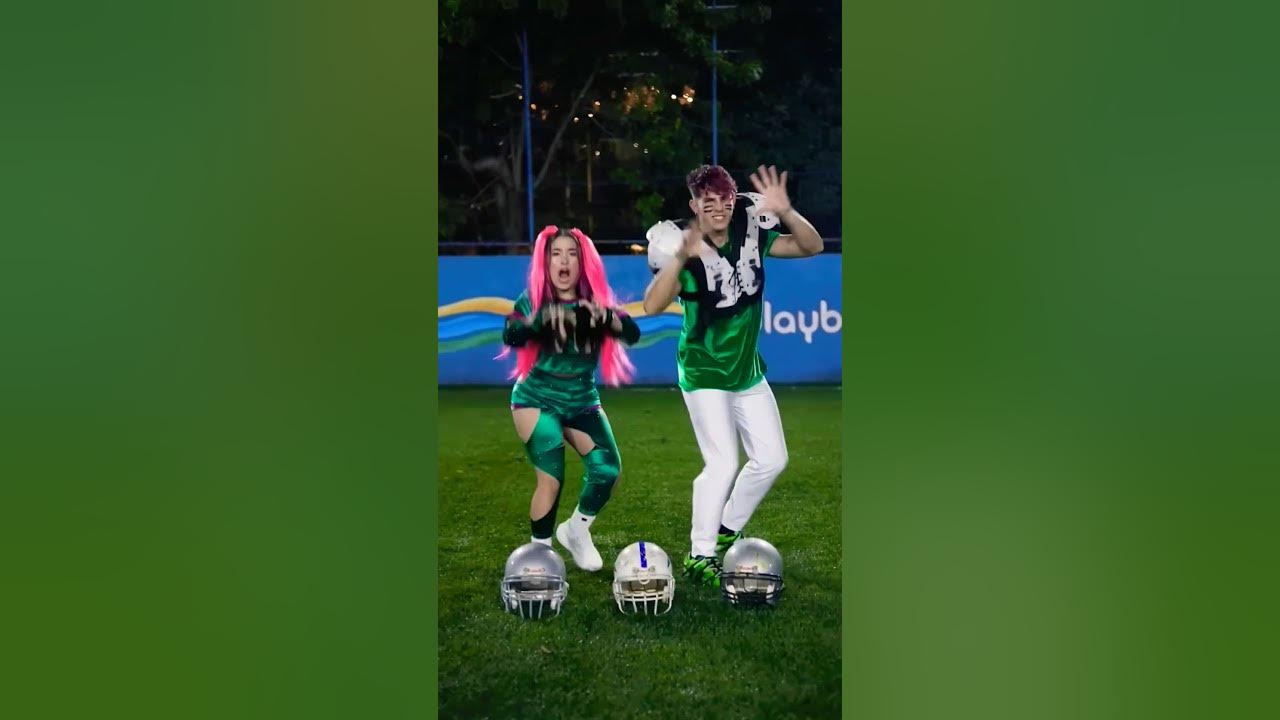 Dancinha Oficial Da Nova Música Vingança* Emily Vick e Void Dancinha Oficial Da Nova Música Vingança* Emily Vick e Void