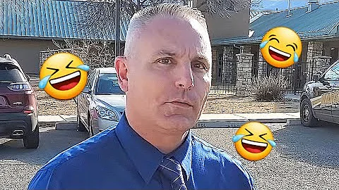 Asking Cops The Same Silly Questions They Ask Us - Arizona Cop Gets Flustered short version - DayDayNews